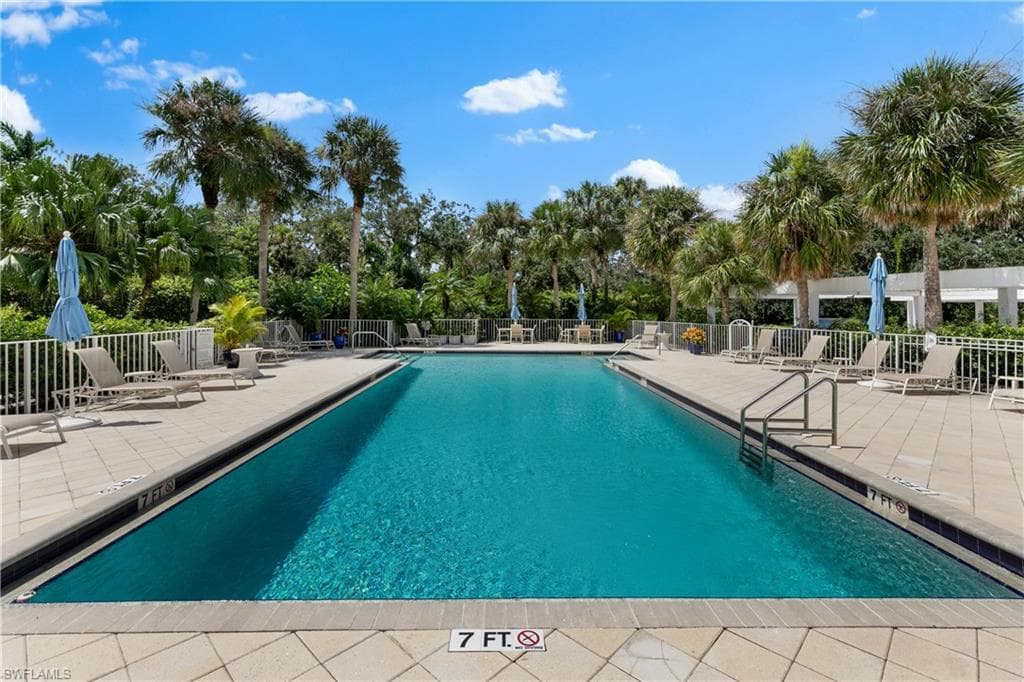 6361 Pelican Bay Blvd 201, Naples, FL 34108-3