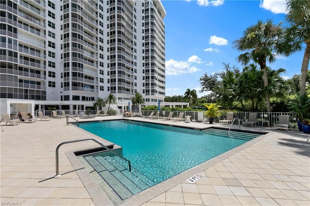 6361 Pelican Bay Blvd 201, Naples, FL 34108-40