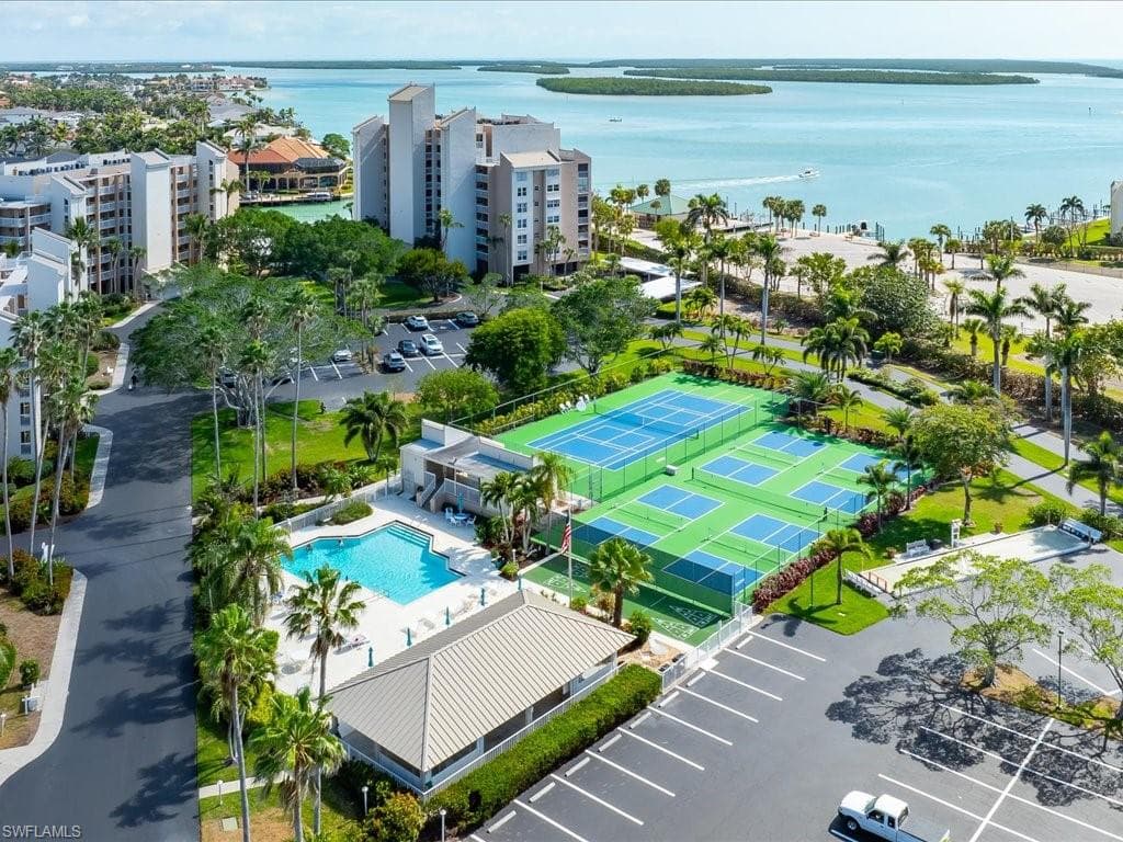 901 Collier Ct 205, Marco Island, FL 34145-21