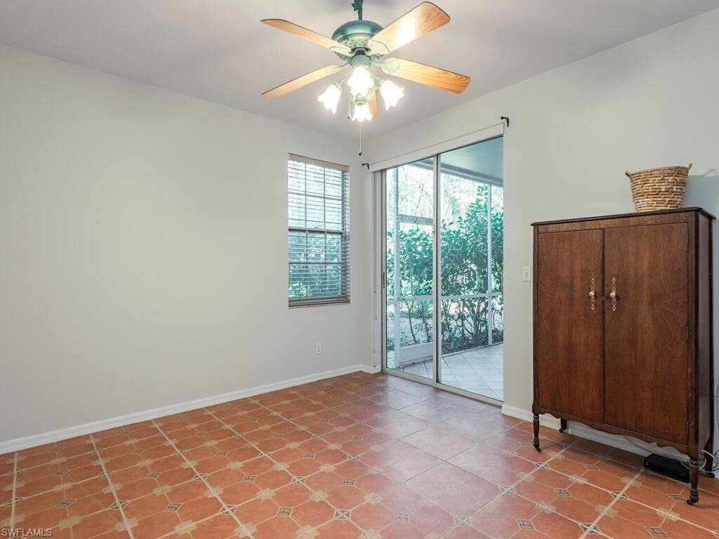 3785 Fieldstone Blvd 203, Naples, FL 34109-9