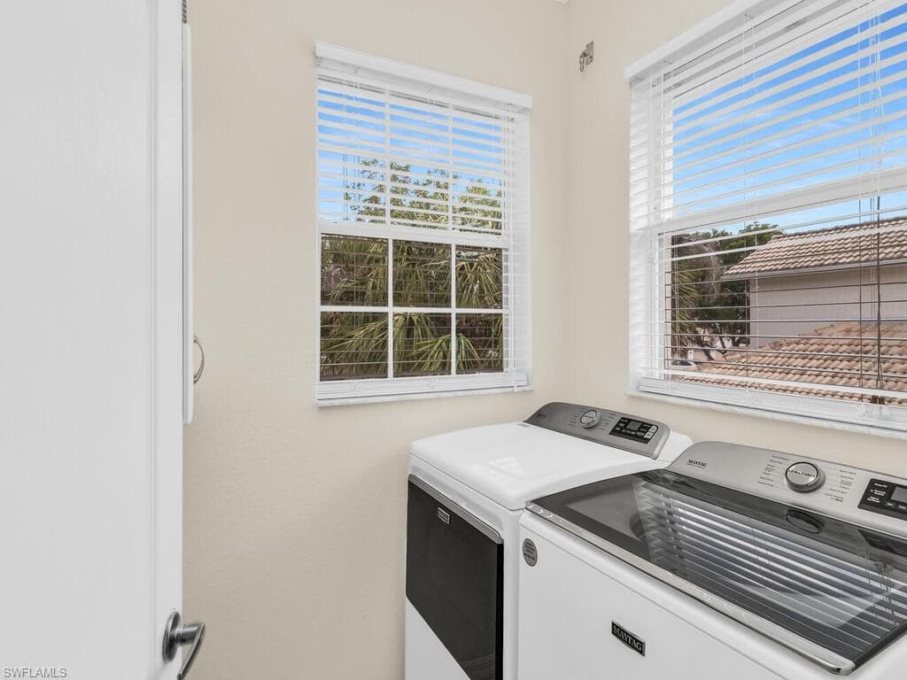 380 Stella Maris Dr N 2605, Naples, FL 34114-30