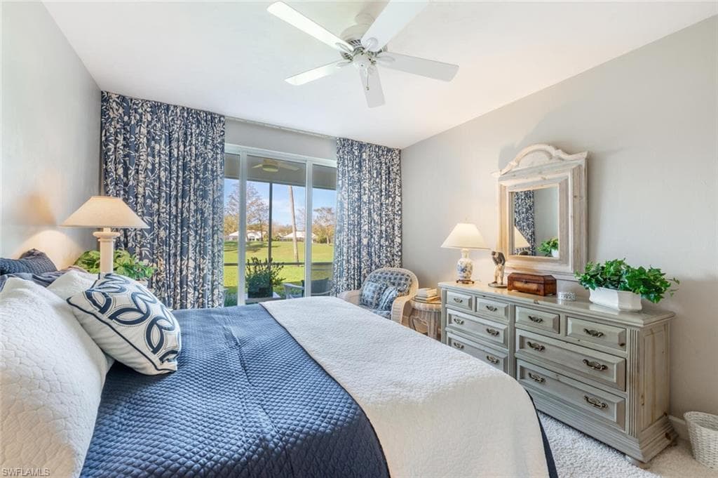 496 Edgemere Way E 102, Naples, FL 34105-25