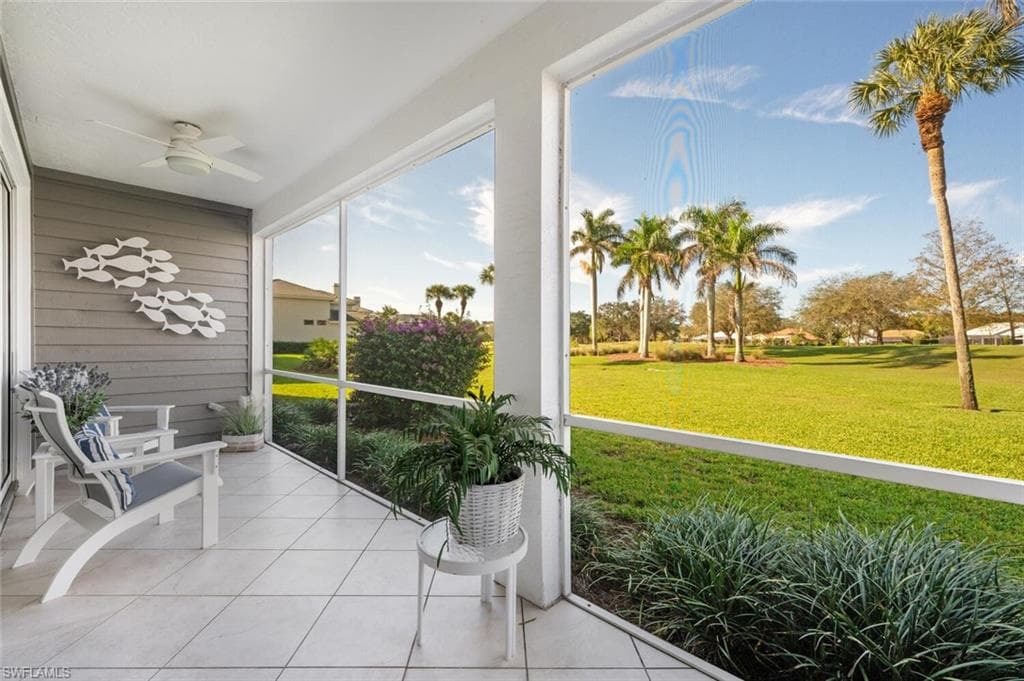 496 Edgemere Way E 102, Naples, FL 34105-35