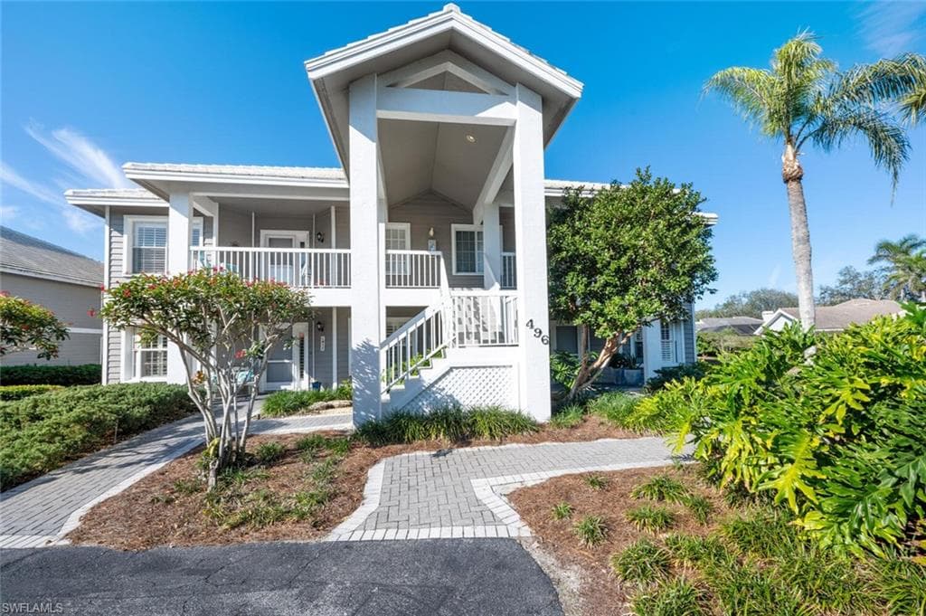 496 Edgemere Way E 102, Naples, FL 34105-4