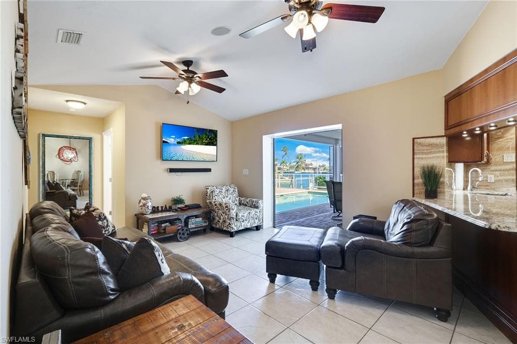 970 Ironwood Ct, Marco Island, FL 34145-10