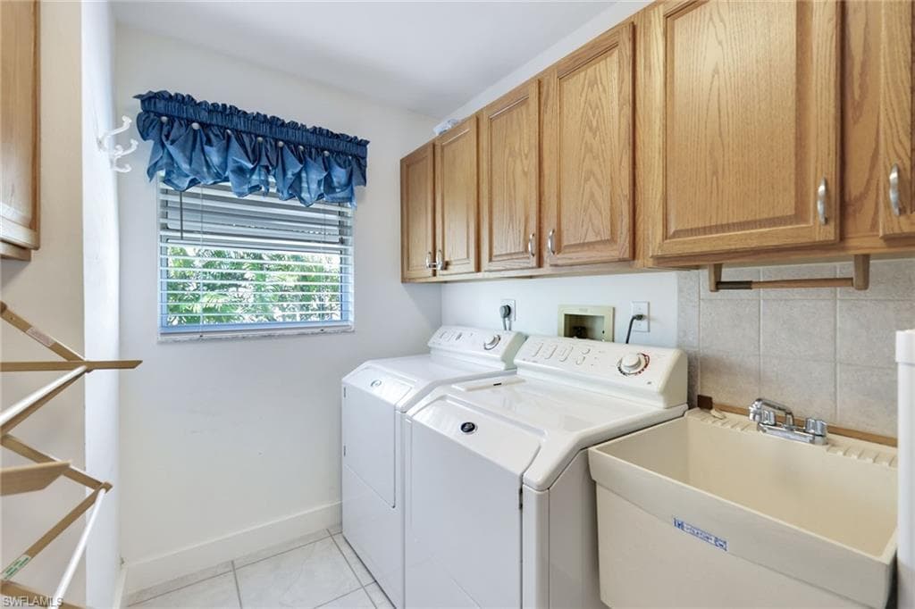 970 Ironwood Ct, Marco Island, FL 34145-44