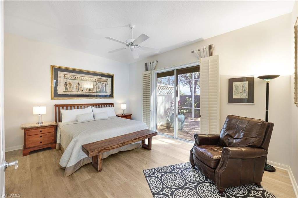 5972 Via Bella Ct, Naples, FL 34109-19