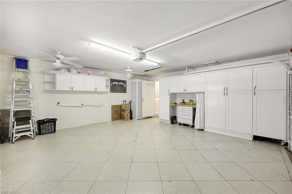 5972 Via Bella Ct, Naples, FL 34109-28