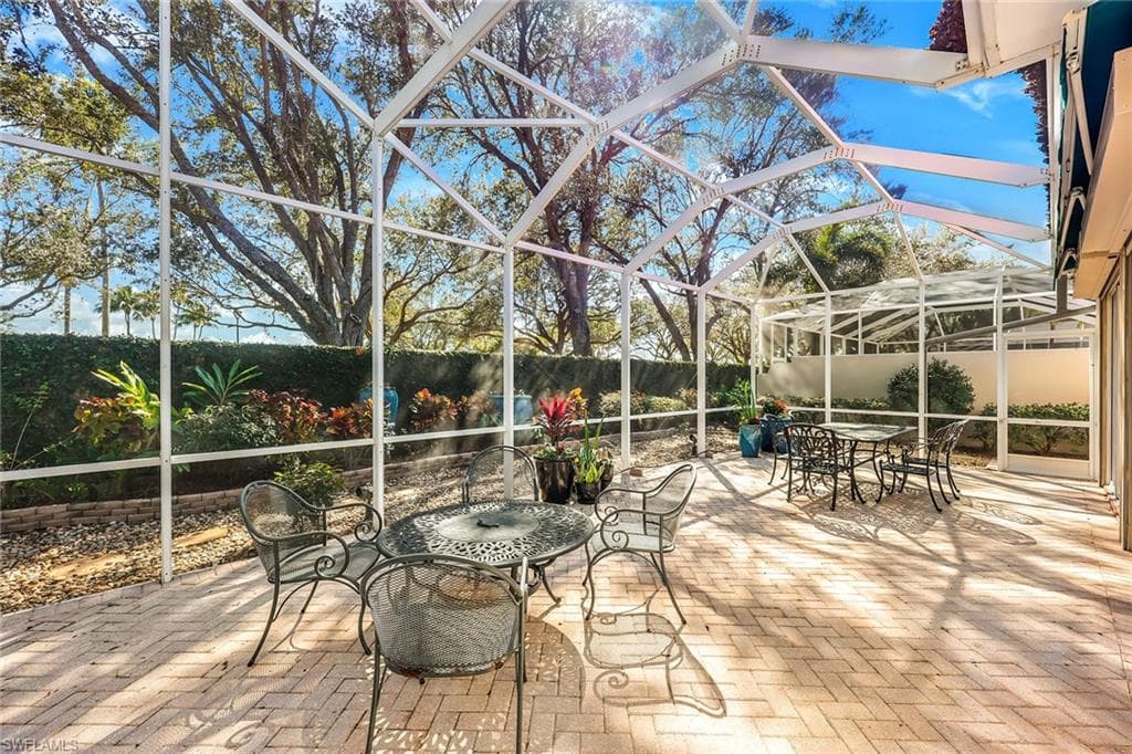 5972 Via Bella Ct, Naples, FL 34109-31