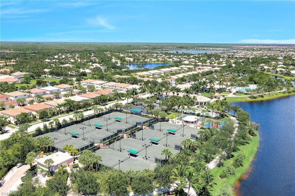5972 Via Bella Ct, Naples, FL 34109-37