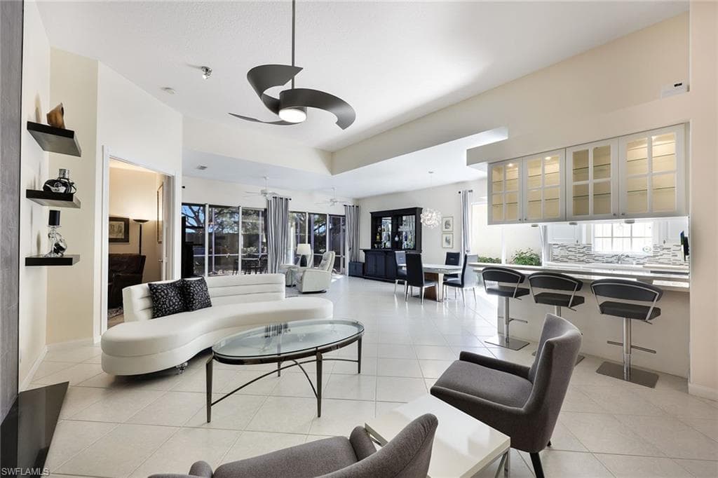 5972 Via Bella Ct, Naples, FL 34109-7