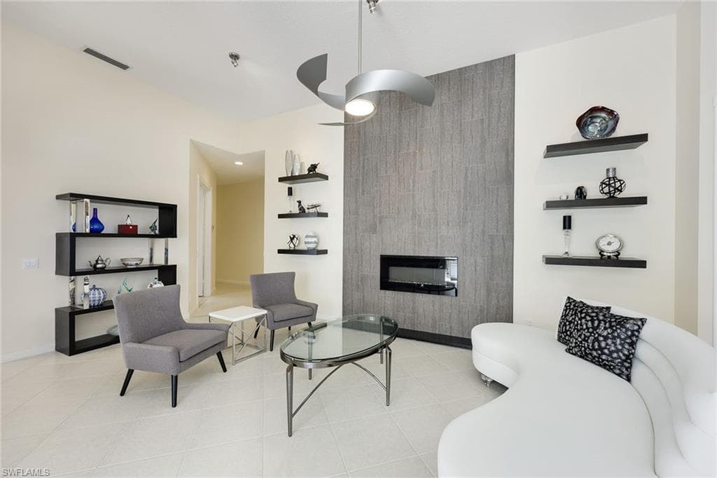 5972 Via Bella Ct, Naples, FL 34109-8
