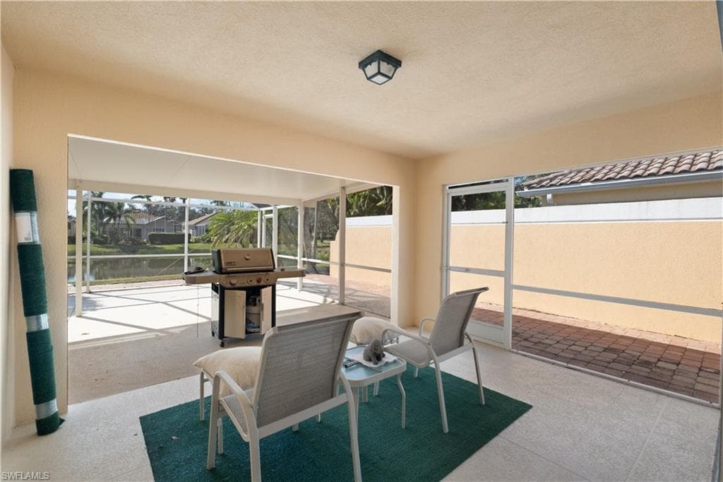 4910 Kingston Way, Naples, FL 34119-12