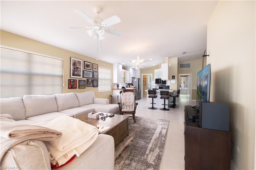 4910 Kingston Way, Naples, FL 34119-14