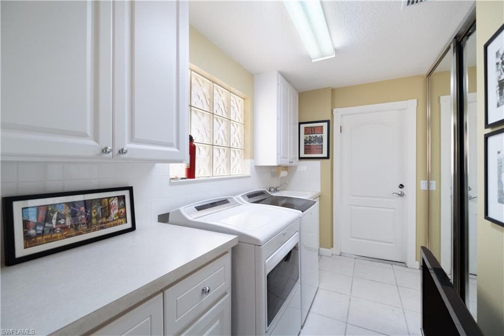 4910 Kingston Way, Naples, FL 34119-16