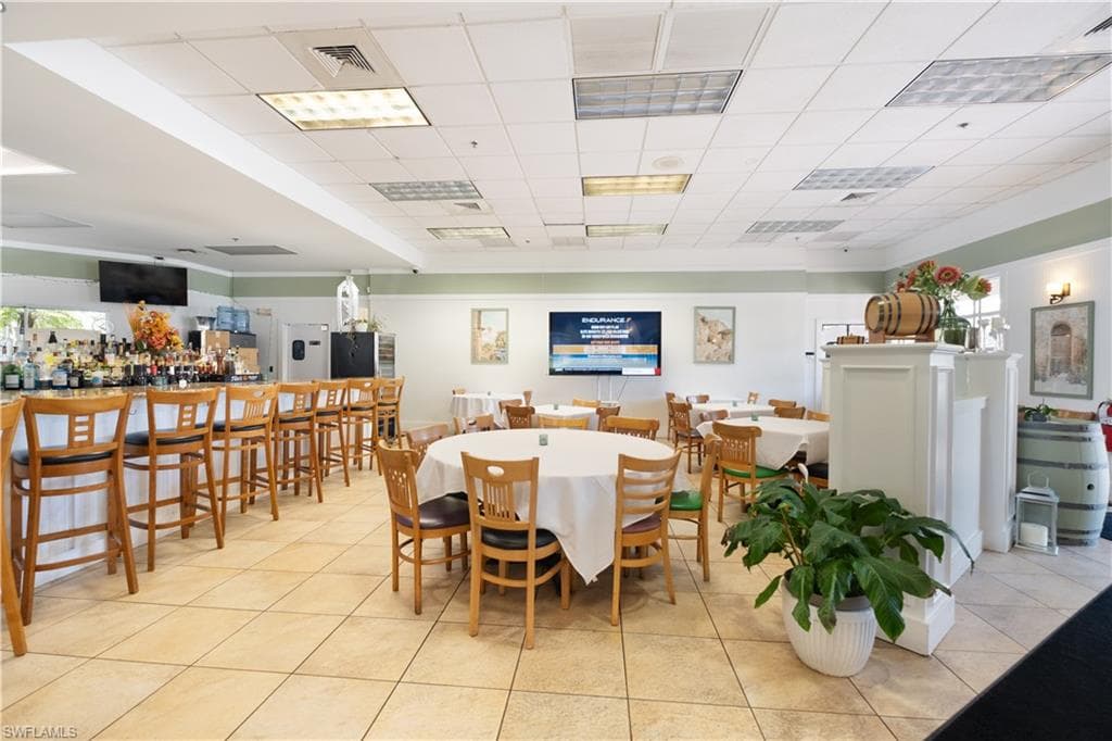 4910 Kingston Way, Naples, FL 34119-28