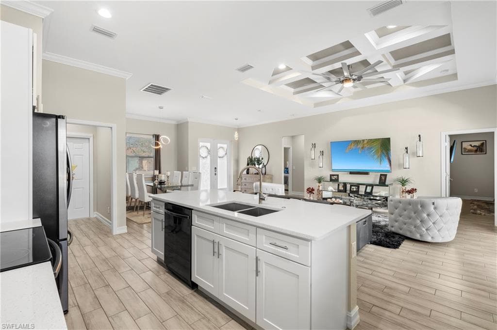 1037 38th Pl, Cape Coral, FL 33993-13