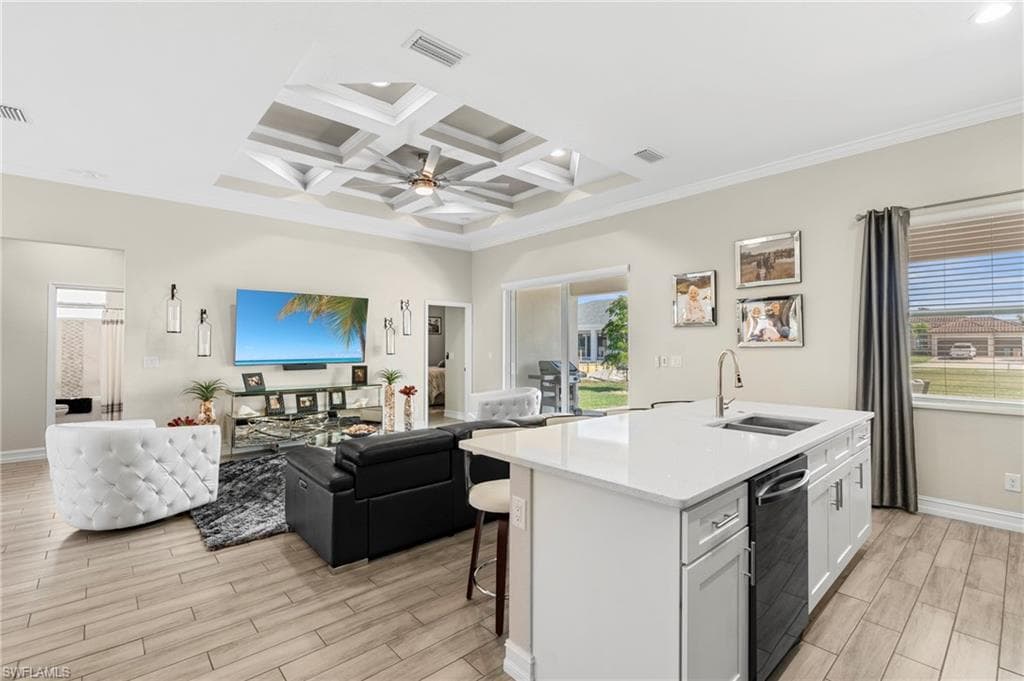 1037 38th Pl, Cape Coral, FL 33993-15