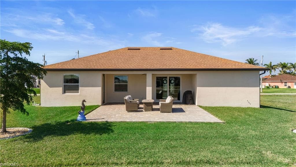 1037 38th Pl, Cape Coral, FL 33993-36