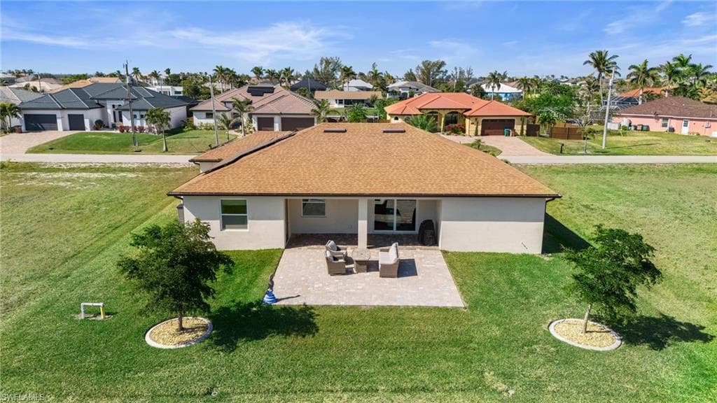 1037 38th Pl, Cape Coral, FL 33993-37