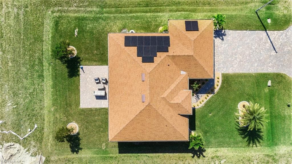 1037 38th Pl, Cape Coral, FL 33993-44