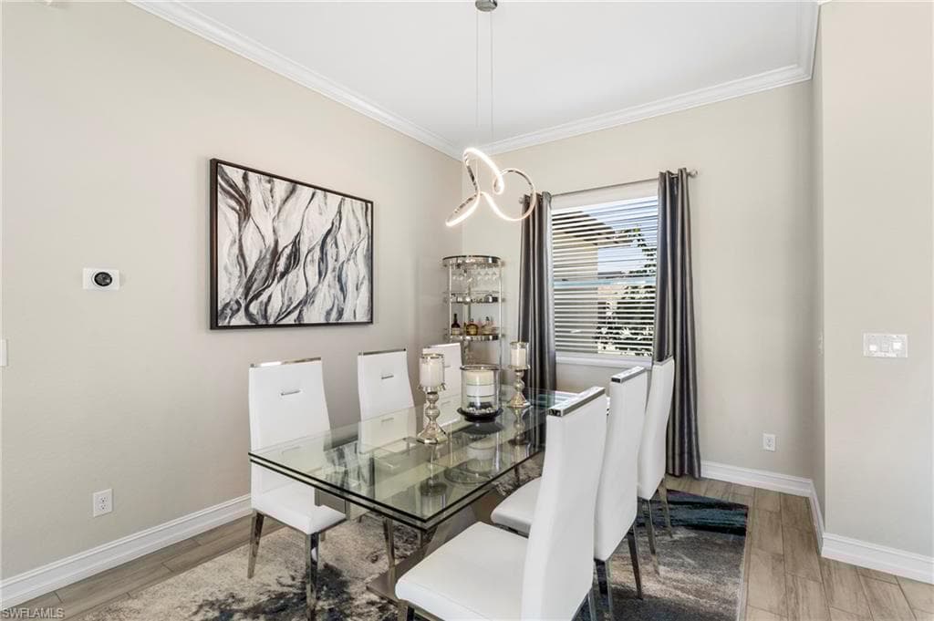 1037 38th Pl, Cape Coral, FL 33993-7