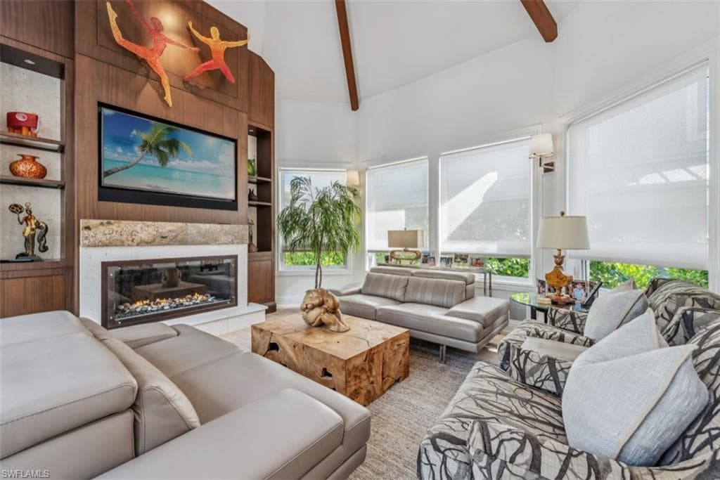 429 14th Ave S, Naples, FL 34102-10