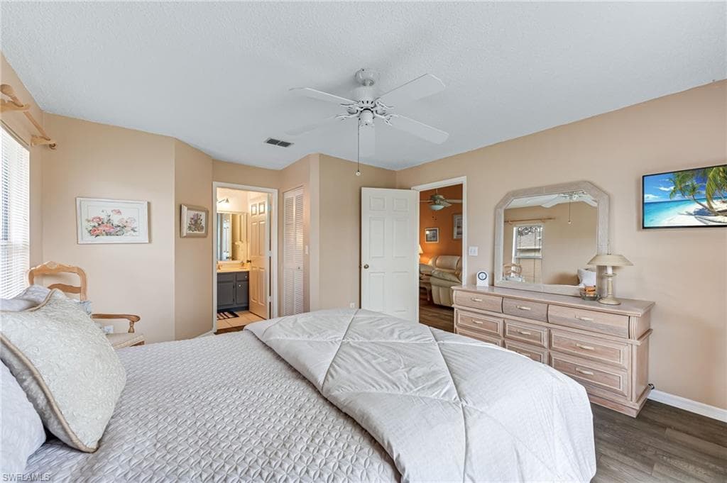 725 Landover Ct 204, Naples, FL 34104-19