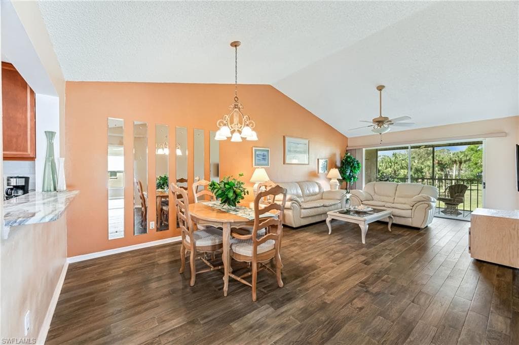 725 Landover Ct 204, Naples, FL 34104-4