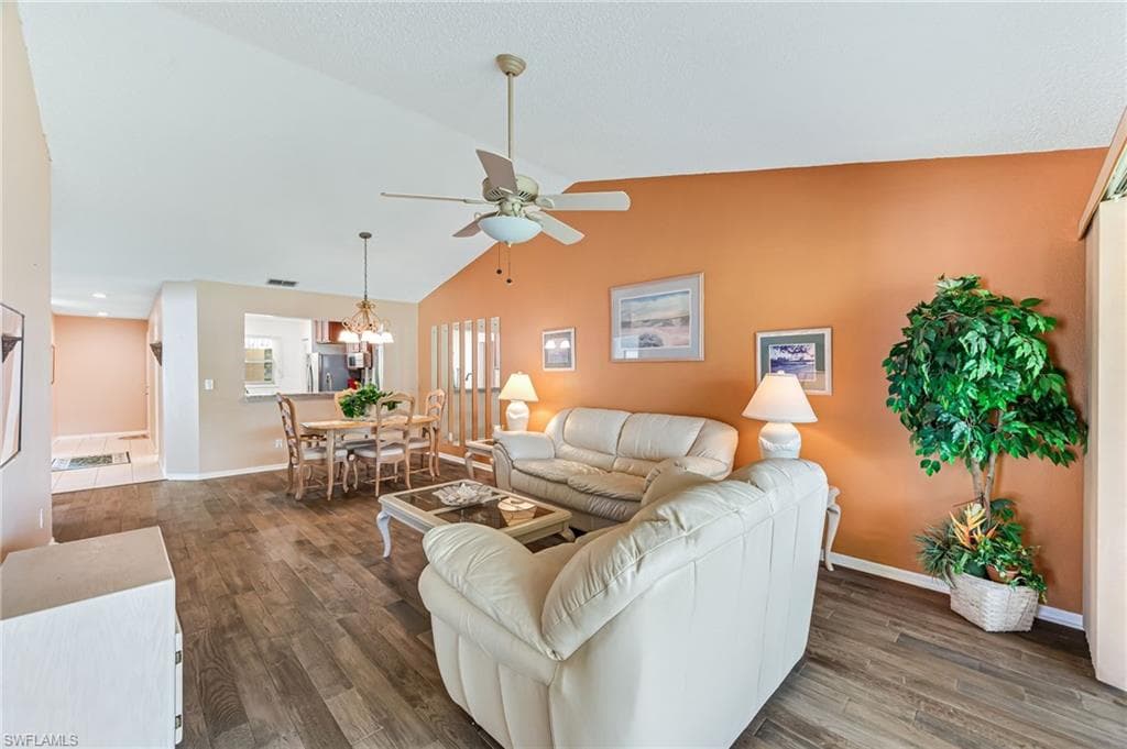 725 Landover Ct 204, Naples, FL 34104-7