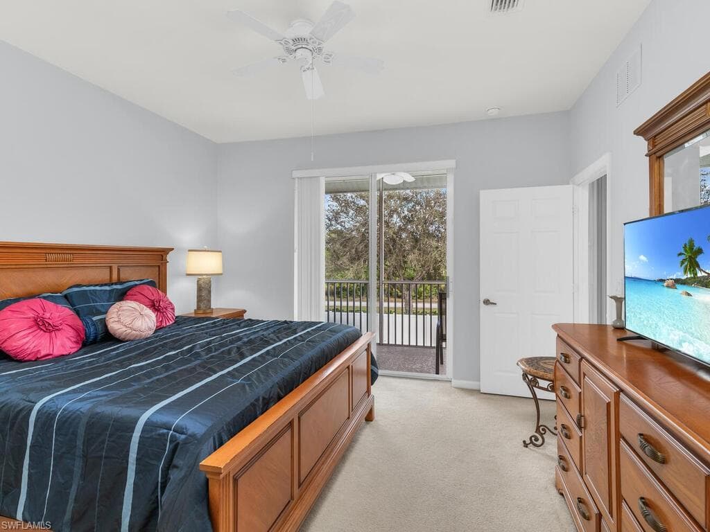 25050 Peacock Ln 201, Naples, FL 34114-16