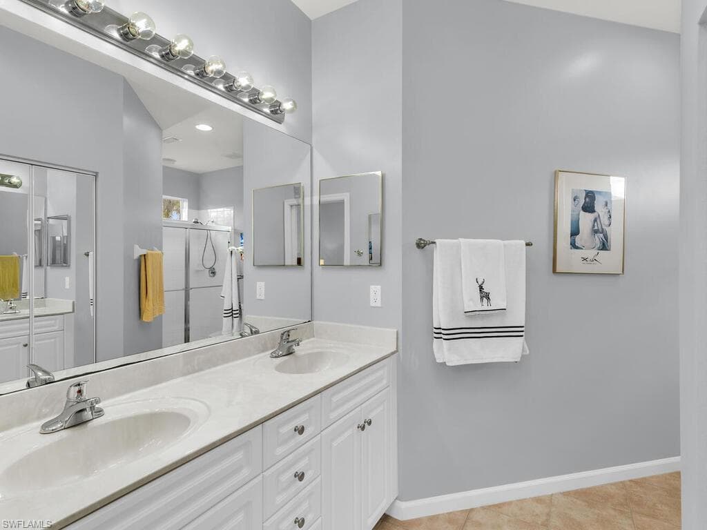 25050 Peacock Ln 201, Naples, FL 34114-17