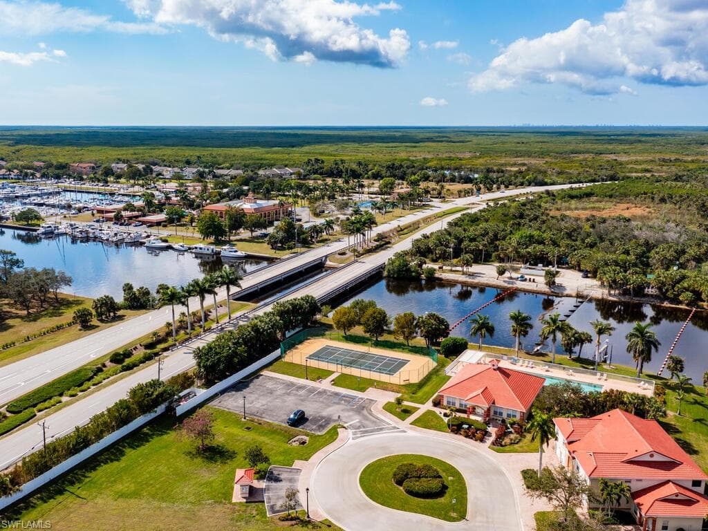 25050 Peacock Ln 201, Naples, FL 34114-32