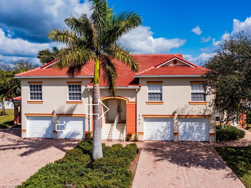 25050 Peacock Ln 201, Naples, FL 34114-3