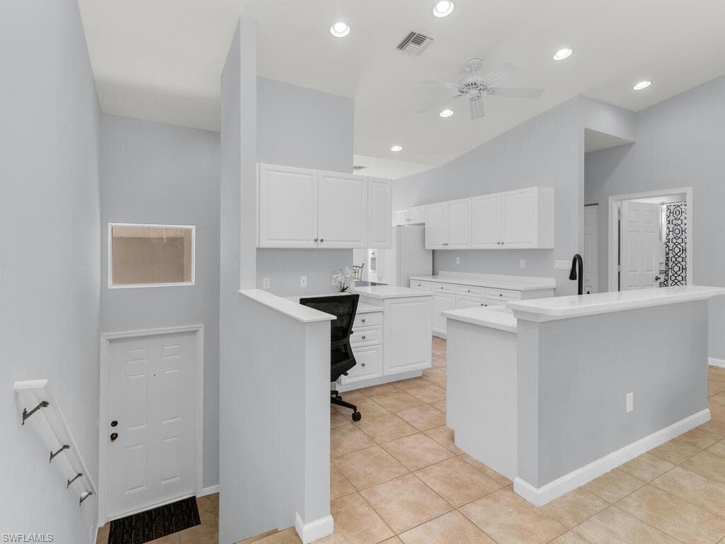 25050 Peacock Ln 201, Naples, FL 34114-4
