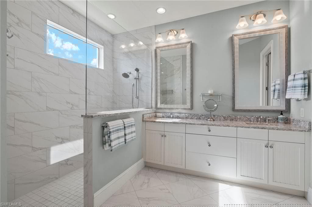 6420 Pembroke Way, Naples, FL 34113-15