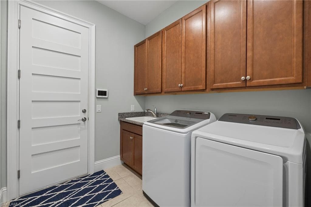 6420 Pembroke Way, Naples, FL 34113-25