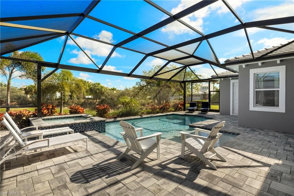 6420 Pembroke Way, Naples, FL 34113-26