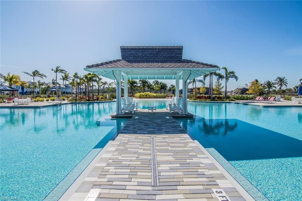 6420 Pembroke Way, Naples, FL 34113-32