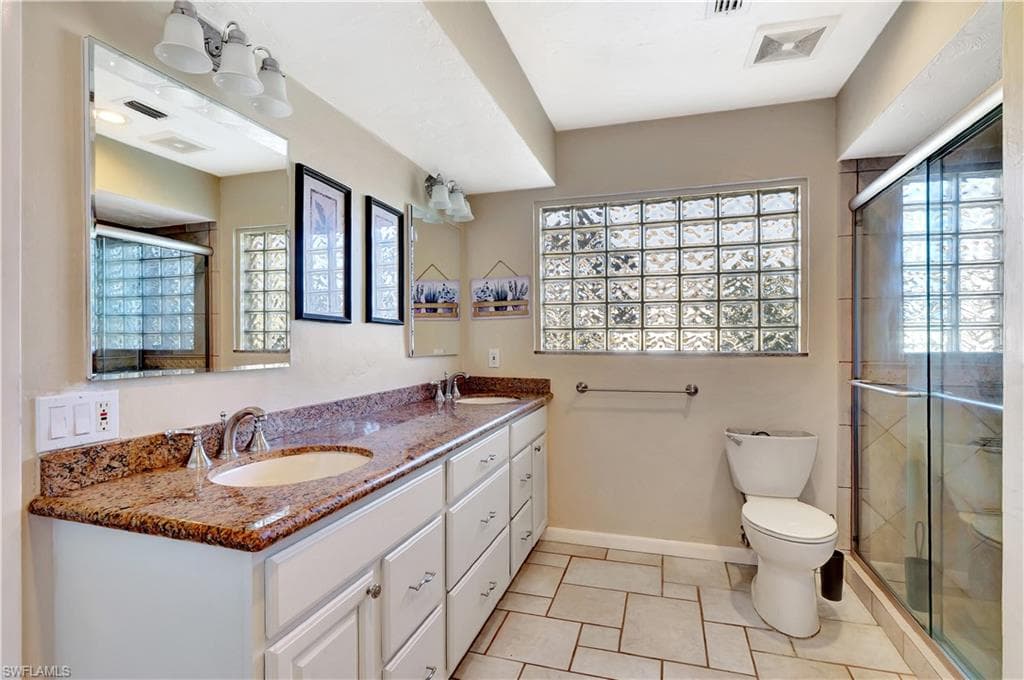 223 Pine Valley Cir, Naples, FL 34113-16