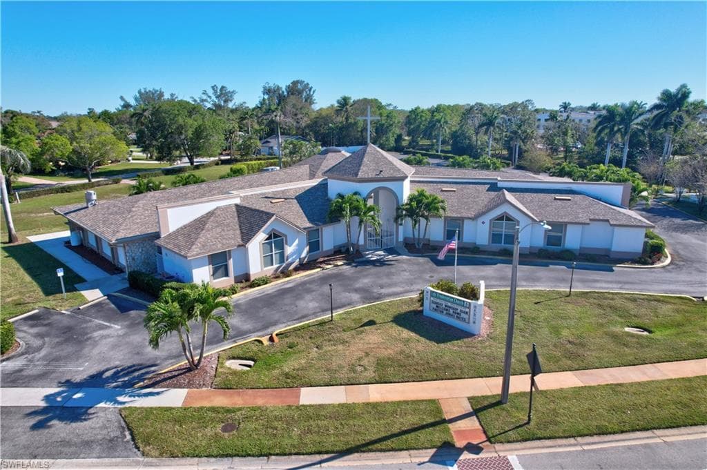 223 Pine Valley Cir, Naples, FL 34113-40