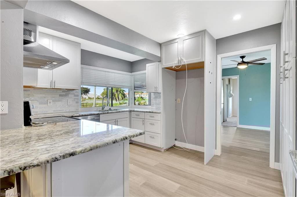223 Pine Valley Cir, Naples, FL 34113-7
