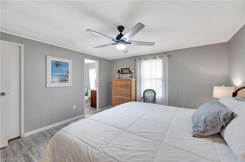 101 Pine Key Ln, Naples, FL 34114-16