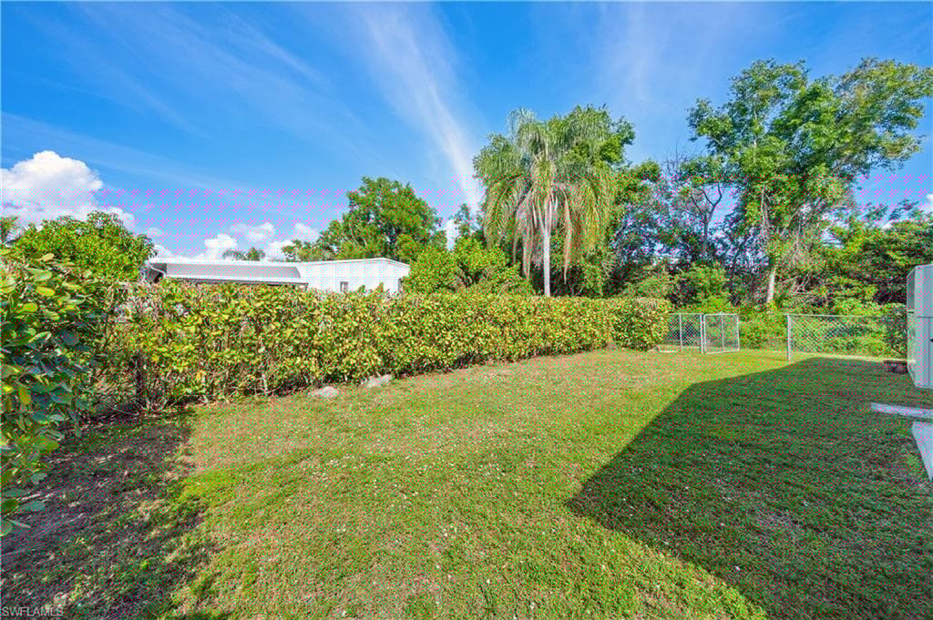 101 Pine Key Ln, Naples, FL 34114-33