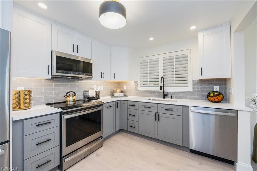 4150 Crayton Rd B2, Naples, FL 34103-12