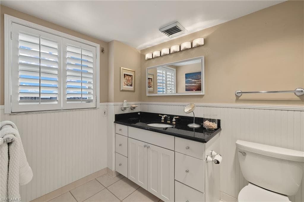 2901 Gulf Shore Blvd N 701s, Naples, FL 34103-25