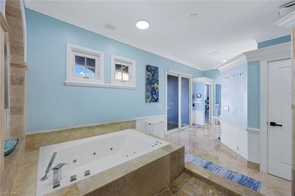 646 111th Ave N, Naples, FL 34108-22