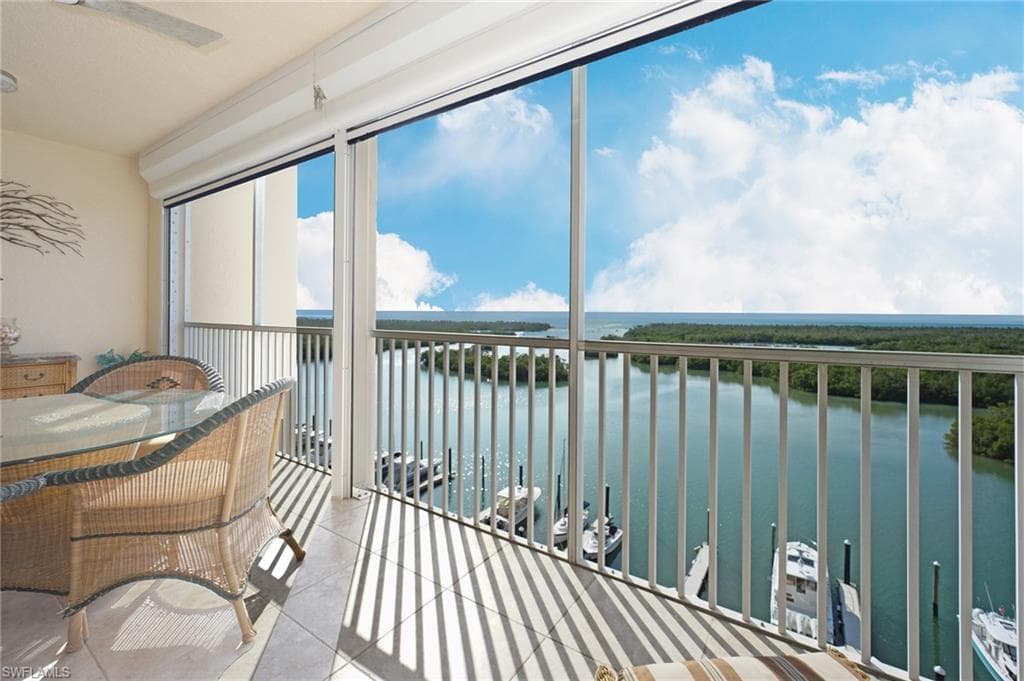 435 Dockside Dr B803, Naples, FL 34110-12