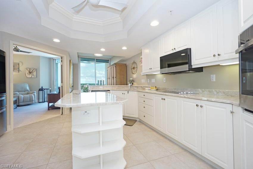 435 Dockside Dr B803, Naples, FL 34110-16