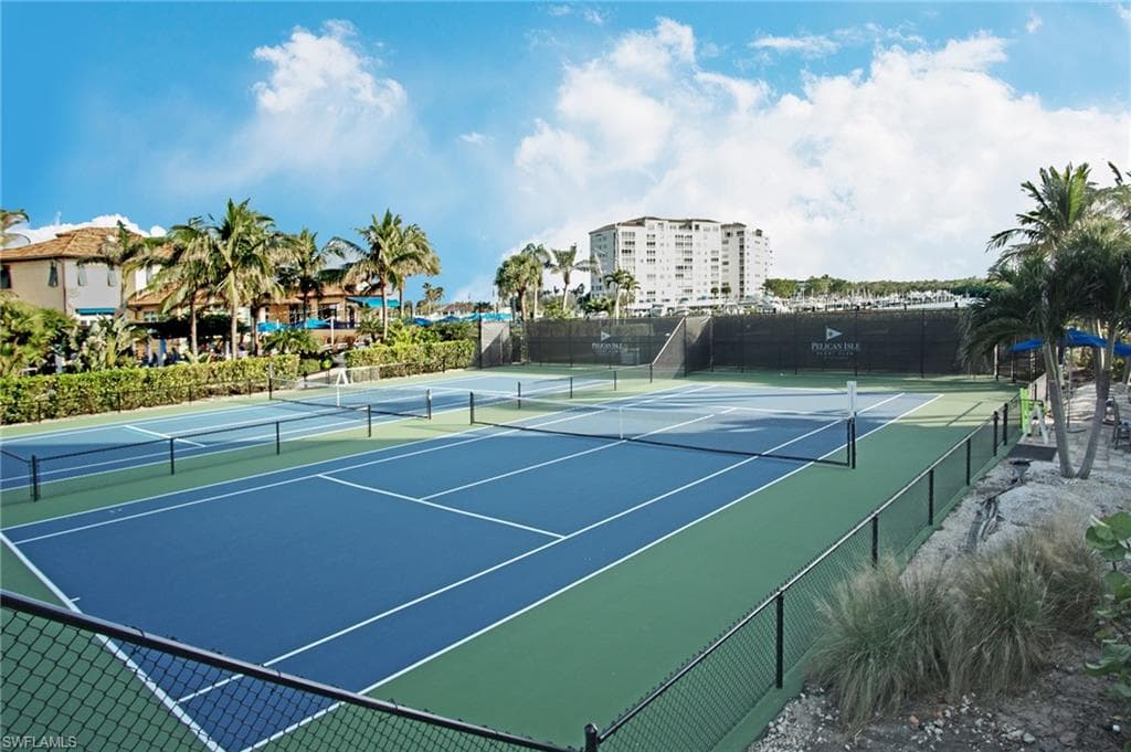435 Dockside Dr B803, Naples, FL 34110-34